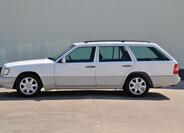 Mercedes-Benz 124 6