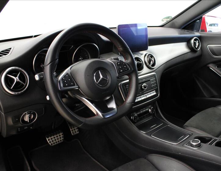 Mercedes-Benz CLA 10