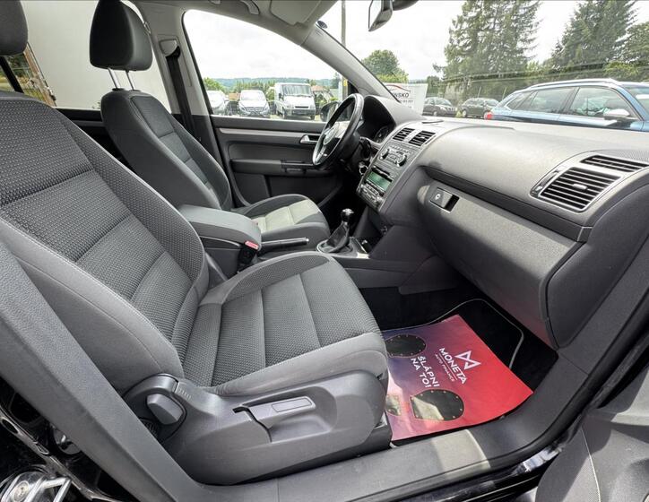 Volkswagen Touran 15