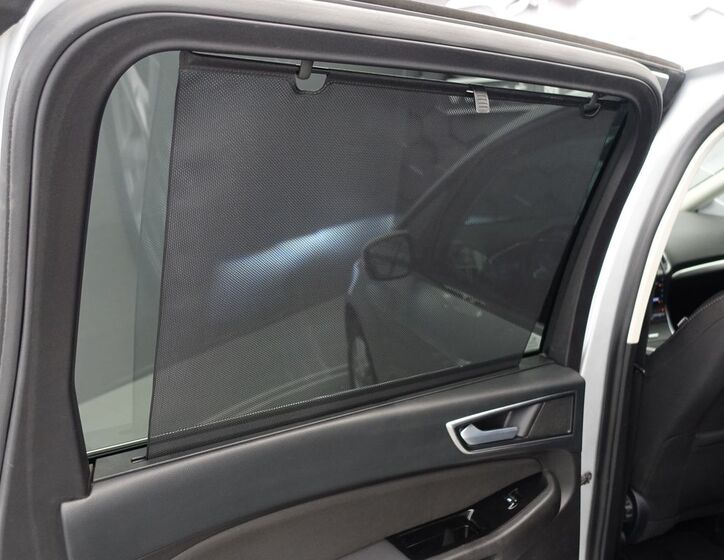 Ford Galaxy 32