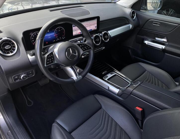 Mercedes-Benz GLB 9