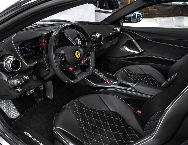 Ferrari 812 13