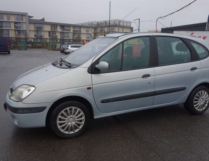 Renault Scénic 11