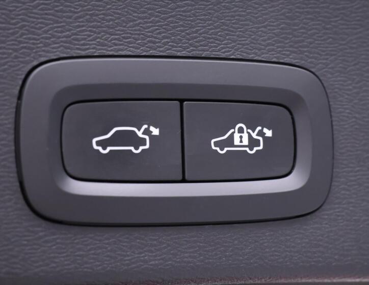 Volvo XC40 10