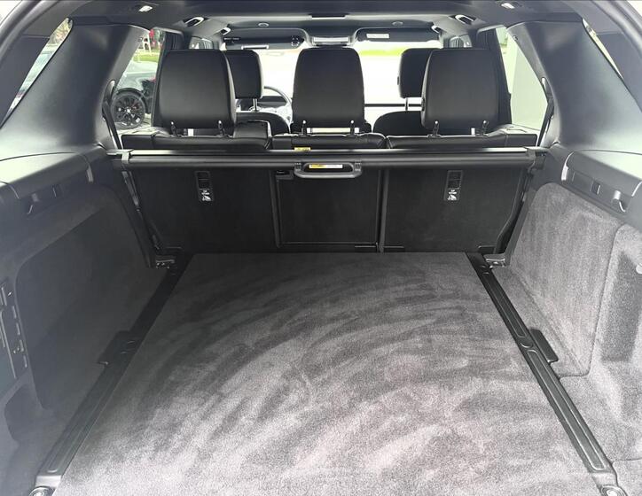 Land Rover Discovery 36