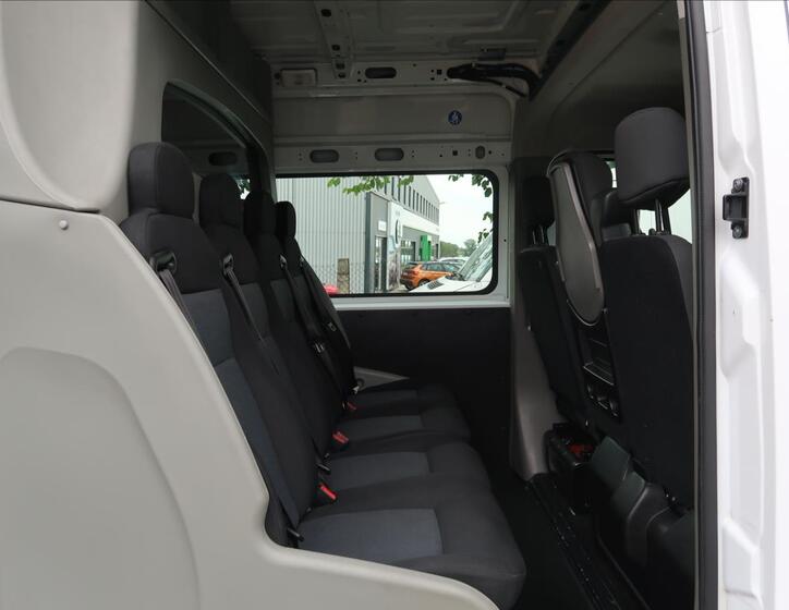 Renault Master 19