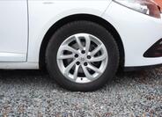 Renault Fluence 9