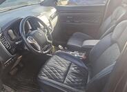 Mitsubishi Outlander 6