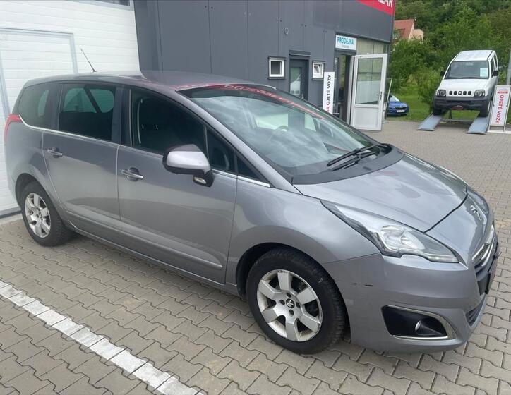 Peugeot 5008 3