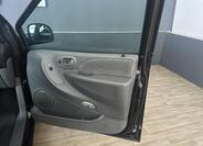 Chrysler Voyager 15