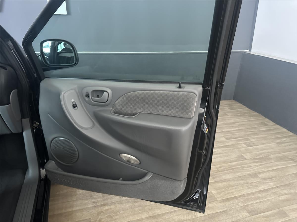 Chrysler Voyager