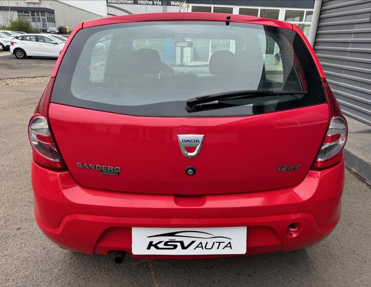 Dacia Sandero 8