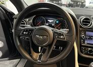 Bentley Bentayga 11