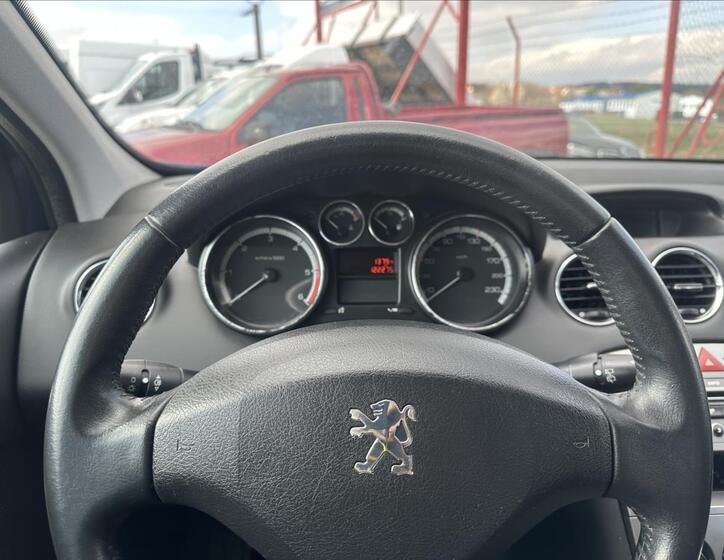 Peugeot 308 10