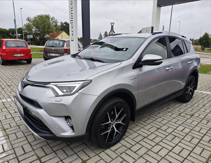 Toyota RAV4 2