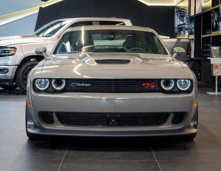 Dodge Challenger 10