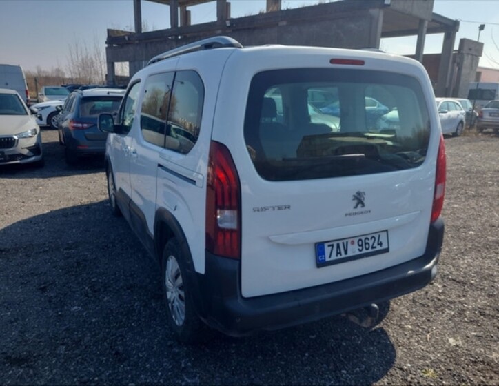 Peugeot Rifter 4
