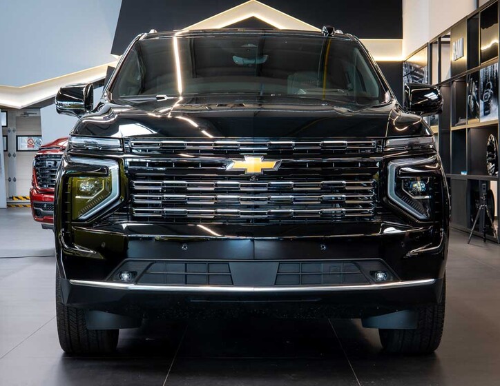 Chevrolet Suburban 11