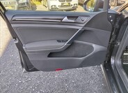 Volkswagen Golf 12