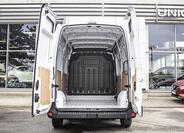 Nissan NV400 19