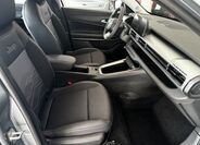 Jeep Avenger 10