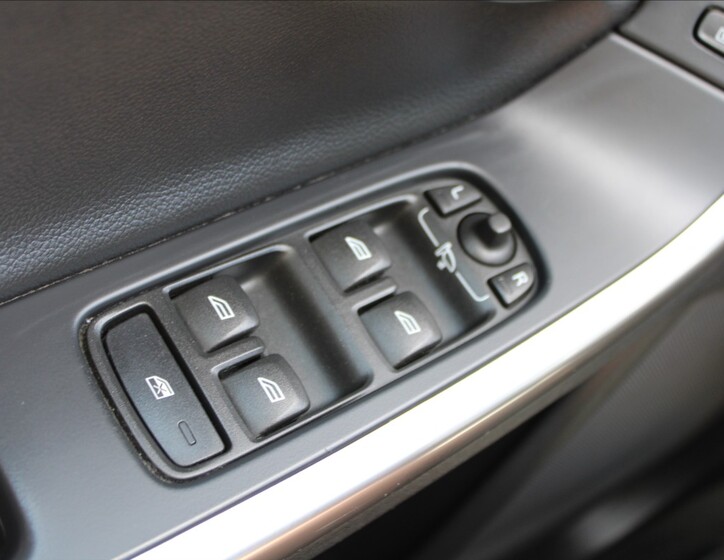 Volvo V60 16
