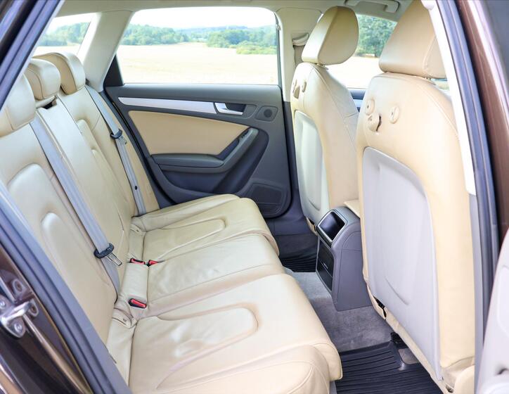 Audi A4 15