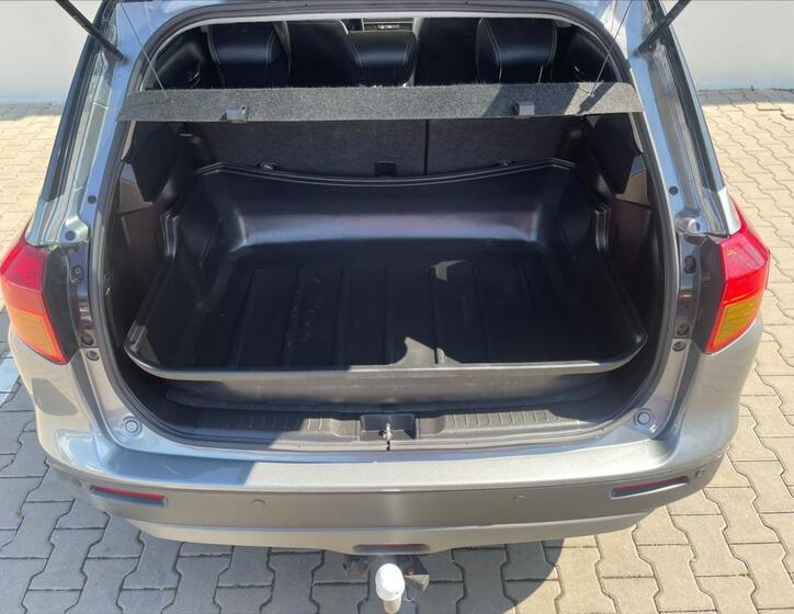 Suzuki Vitara 8