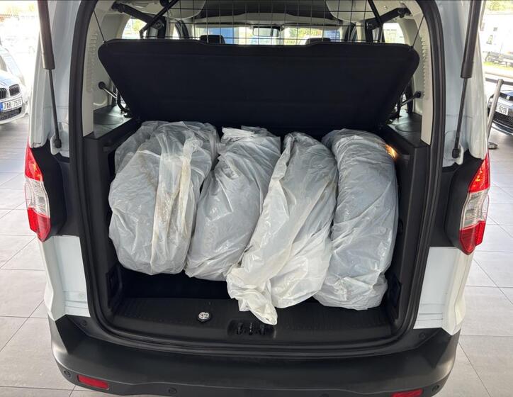 Ford Tourneo Courier 20