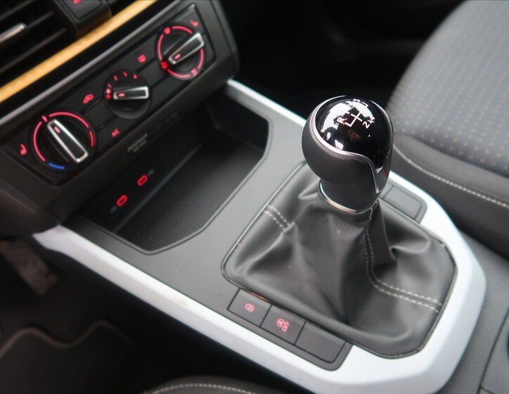 Seat Arona 22