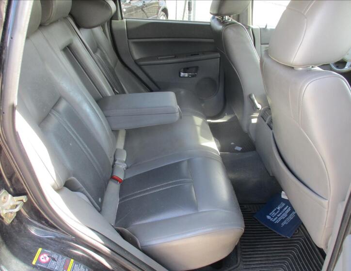 Jeep Grand Cherokee 10