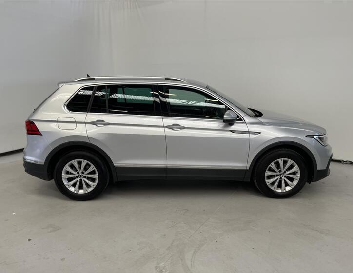 Volkswagen Tiguan 4