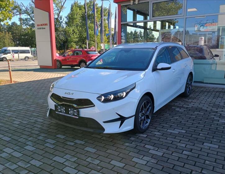 KIA Ceed 4
