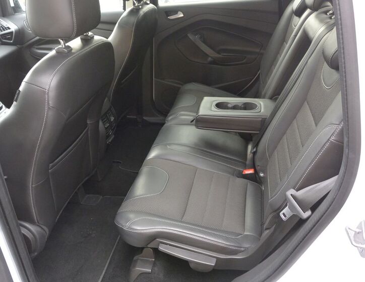 Ford Kuga 27