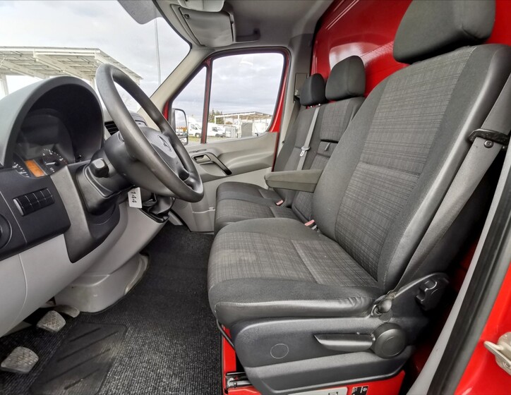 Mercedes-Benz Sprinter 5