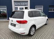 Volkswagen Touran 4