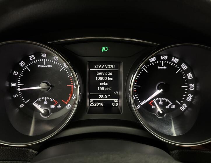 Škoda Superb 16