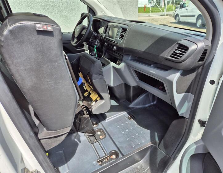 Toyota ProAce 18