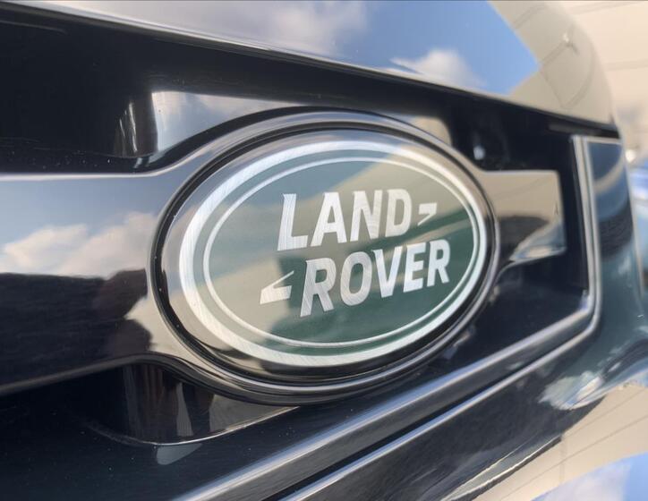 Land Rover Defender 81