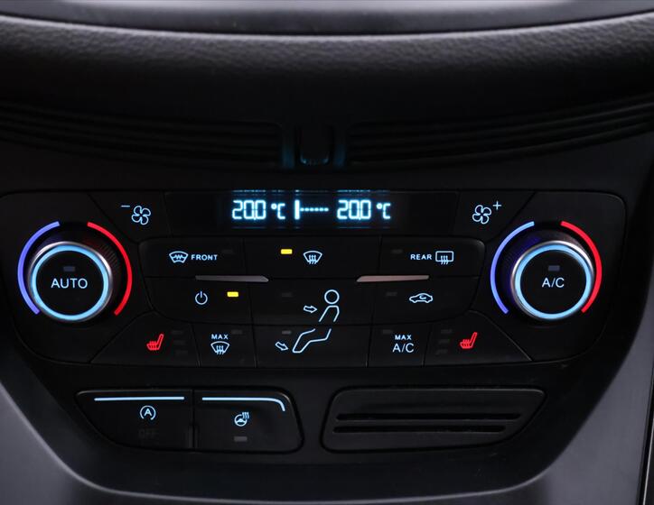 Ford Kuga 28