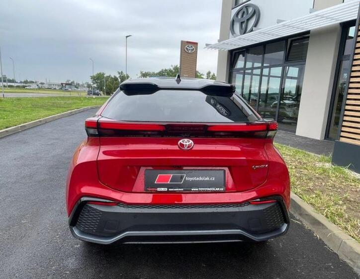 Toyota C-HR 6