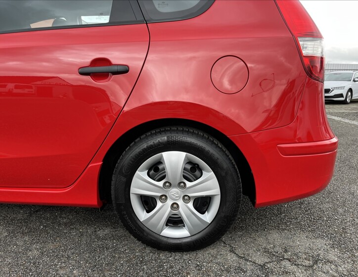 Hyundai i30 39