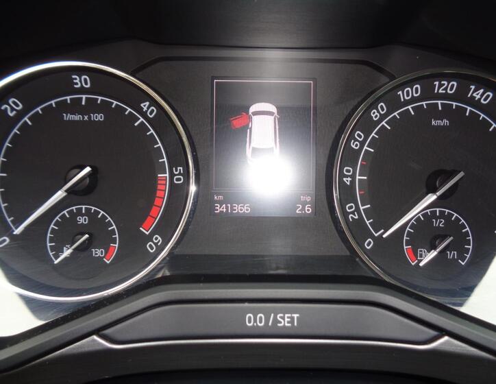 Škoda Superb 14