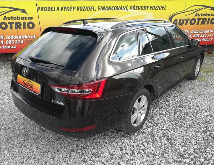 Škoda Superb 3