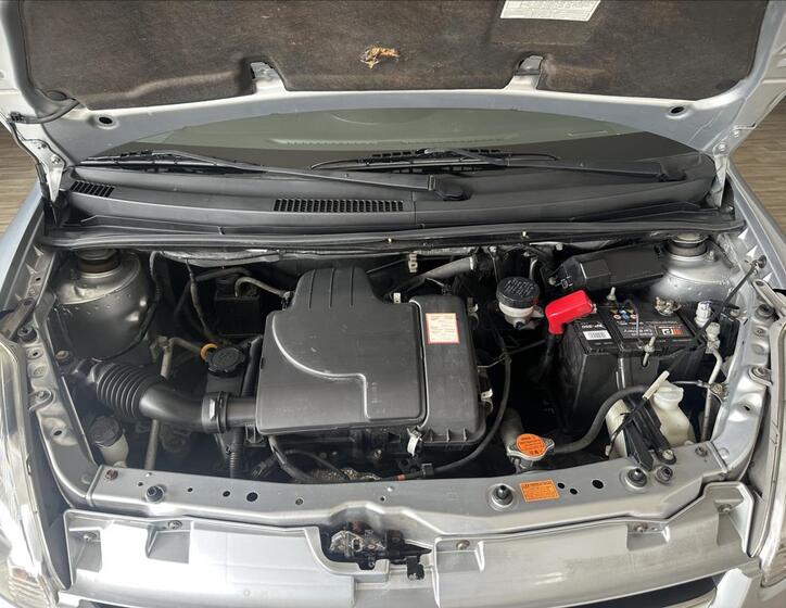 Subaru Justy 5