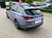 Hyundai i30 4