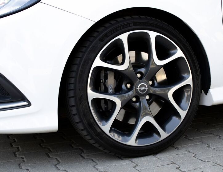 Opel Corsa 24