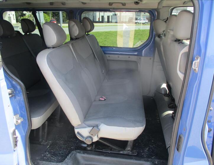 Opel Vivaro 15