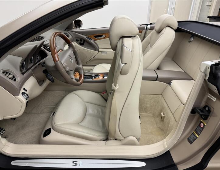 Mercedes-Benz SL 38