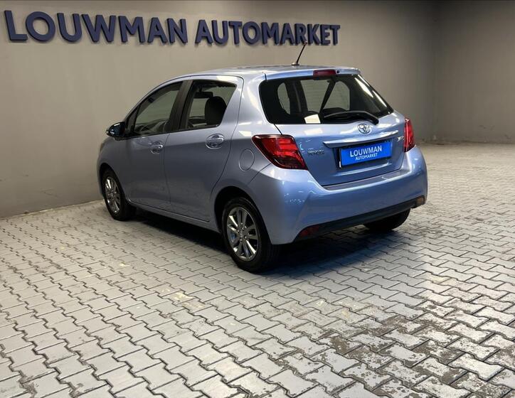 Toyota Yaris 14